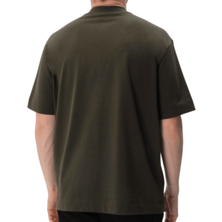 image_fea8f6e3-9d4f-443c-8a4c-b10cbd53dfaa